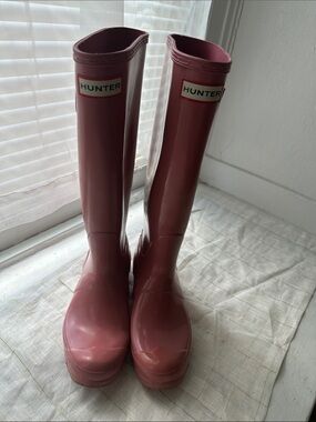 Hunter Glossy Rose Pink Tall Rain Boots